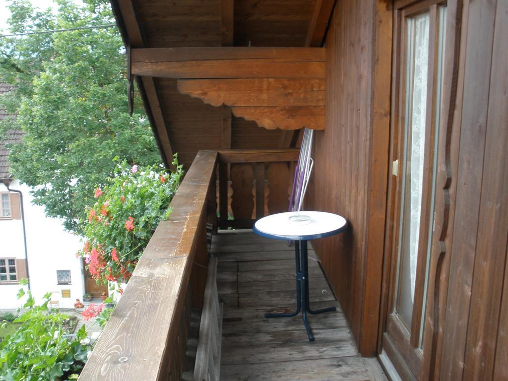 Alpengasthof Zur Loisach Hotell Grossweil Rum bild