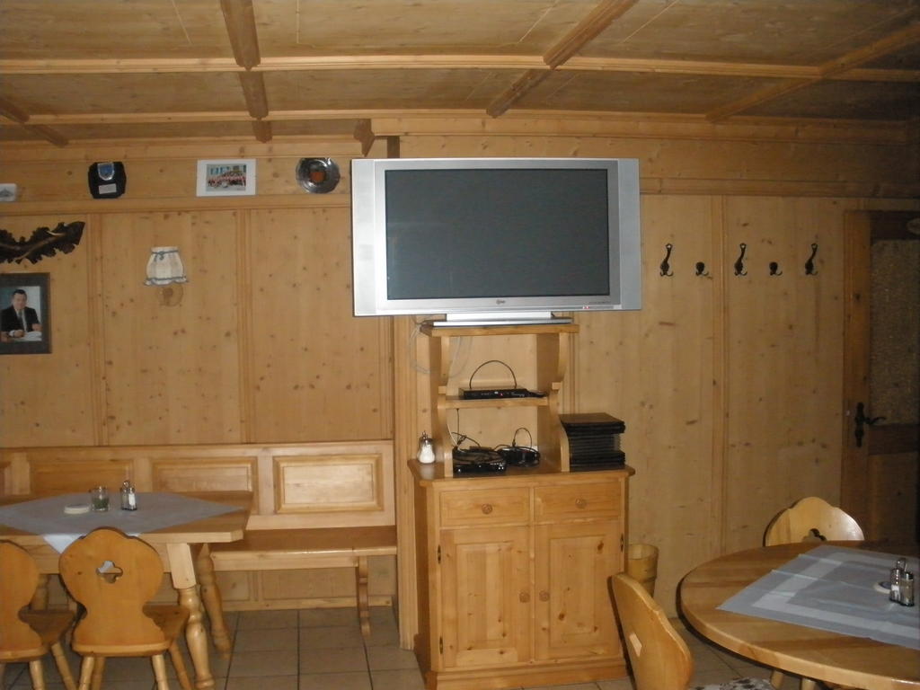 Alpengasthof Zur Loisach Hotell Grossweil Exteriör bild
